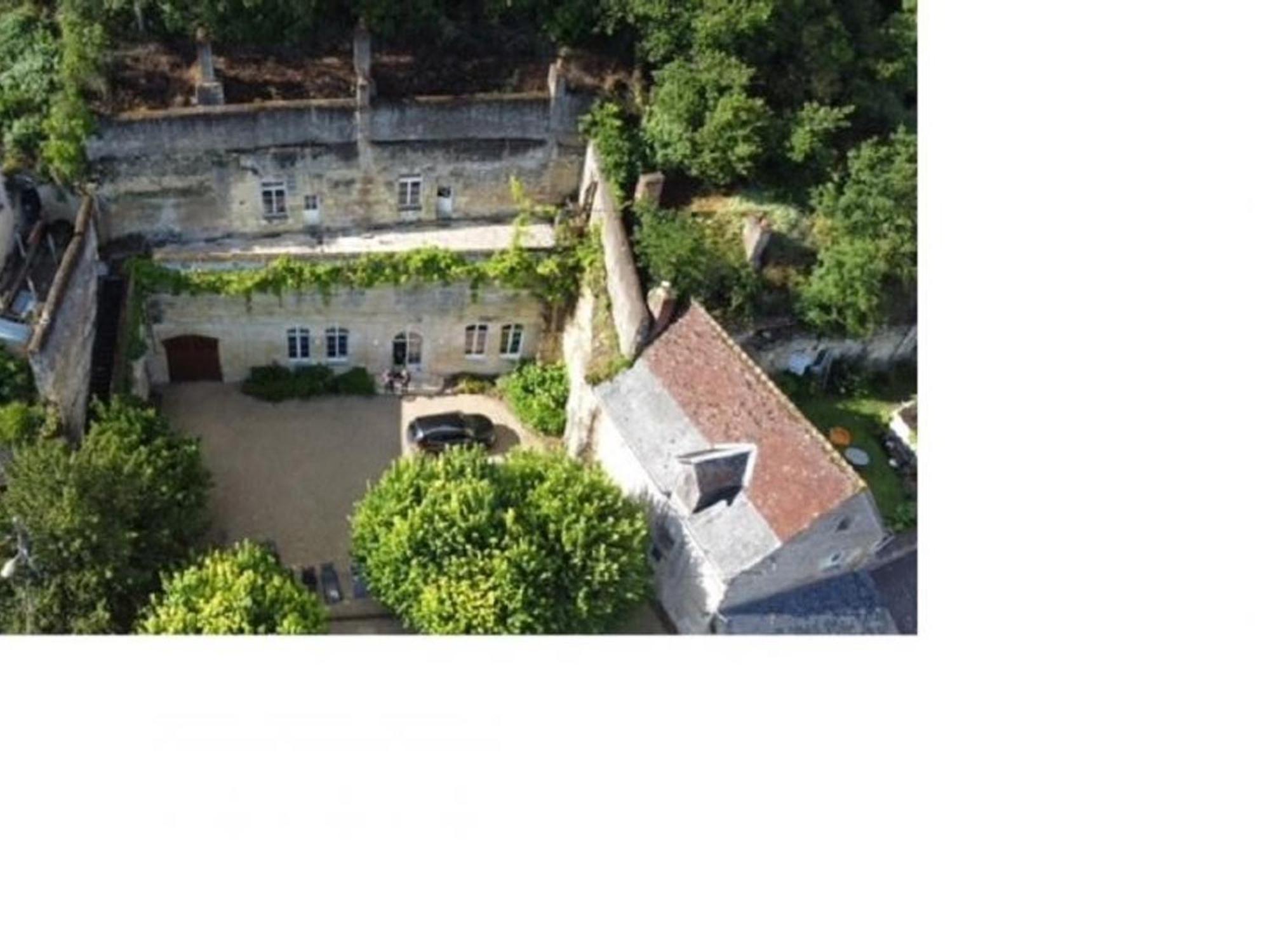 Maison Troglodyte Elegante Avec Spa, Salle De Jeux Et Jardin Clos A Vouvray - Fr-1-381-87 Eksteriør billede